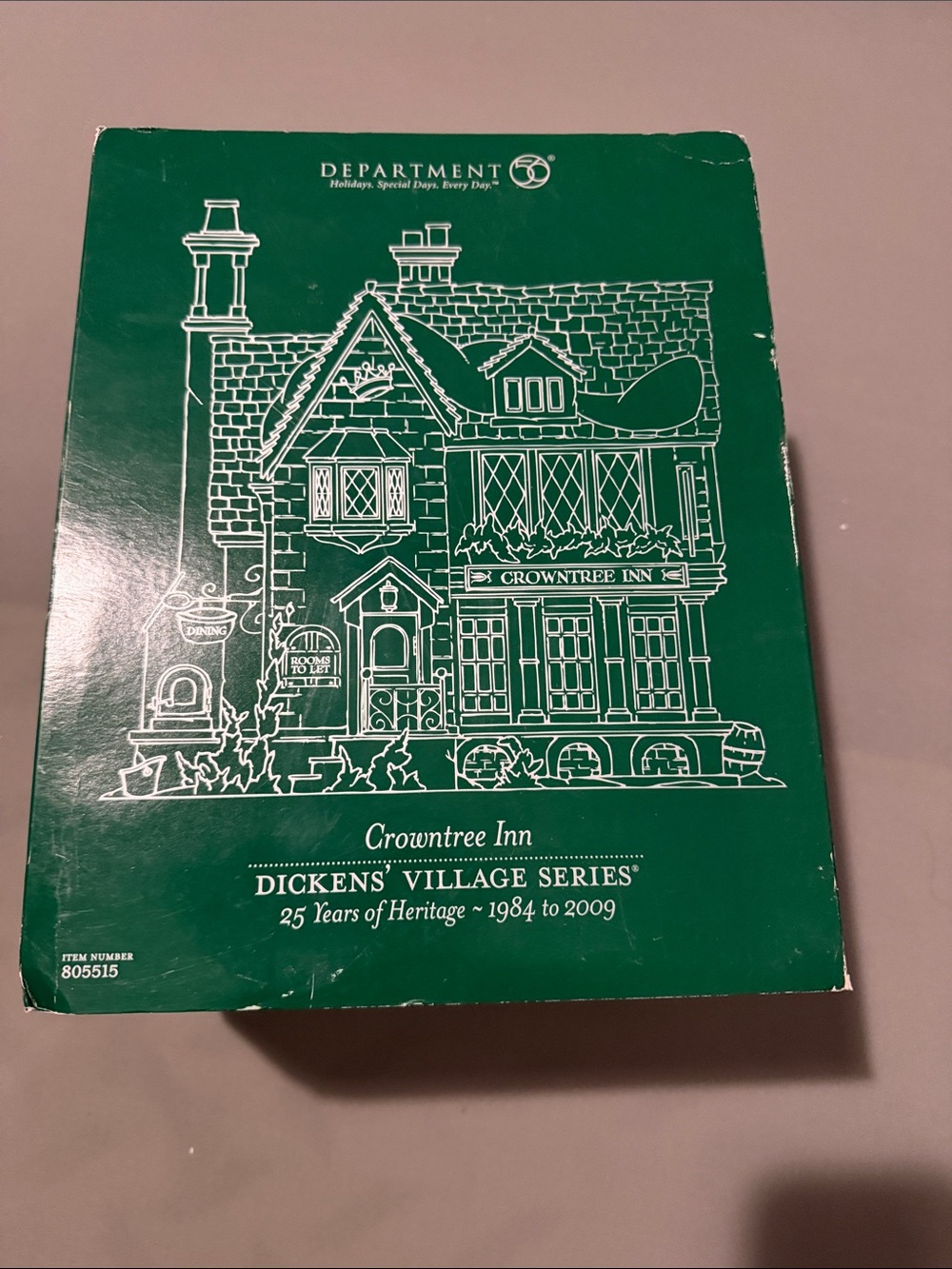 Department 56 Green and White Crowntree Inn Box Art